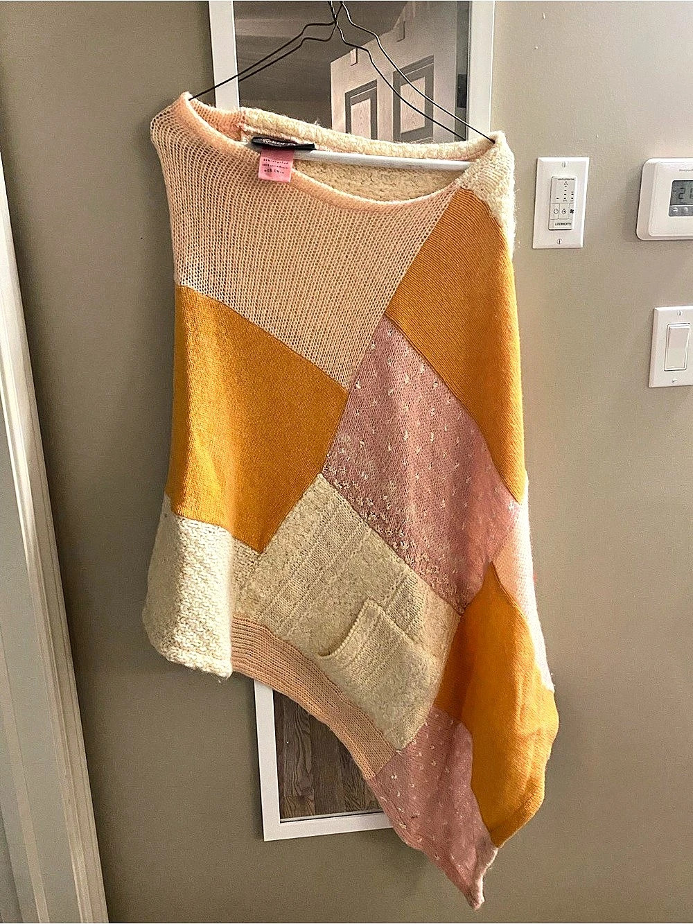 Honeybea poncho